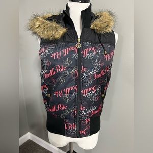 South pole girls zip up vest with fur hoodie, size‎ medium